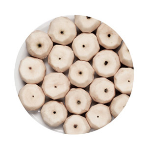 Bearbeitetes Obst / Äpfel, geschält